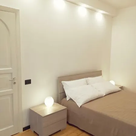 Luxurious Street Holiday home Catania