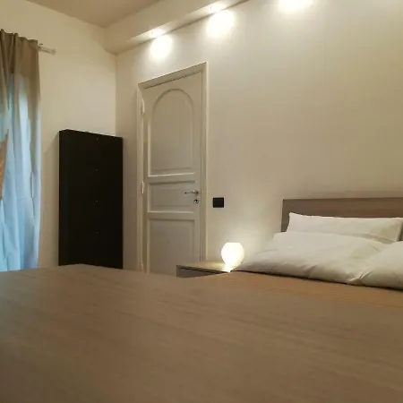 Luxurious Street Feriehus Catania